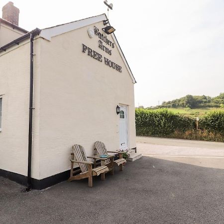 Butchers Arms Cottage Nercwys Exterior foto